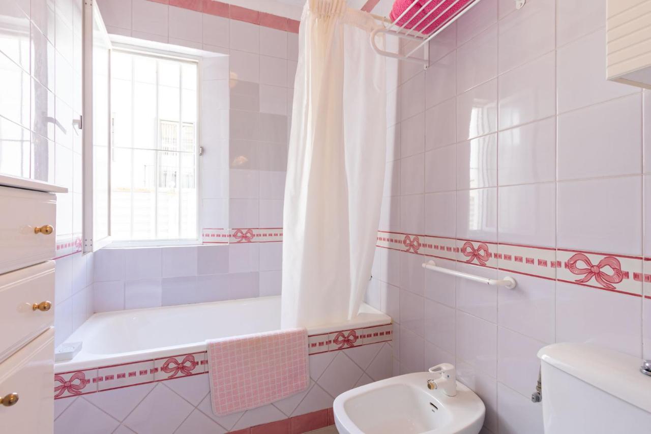 Holiday Apartment, 2 Pax, Historical Center 塞维利亚 外观 照片